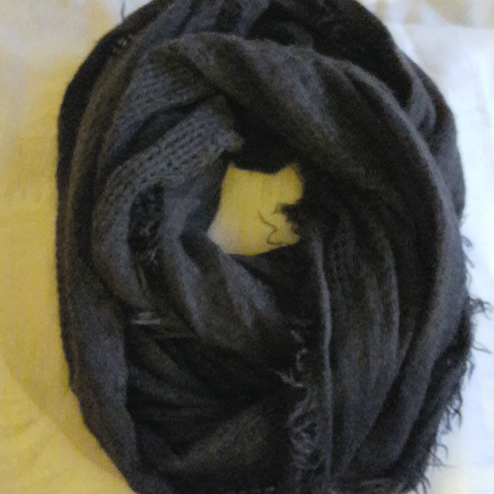 Infinity scarf - Picture 2 of 2